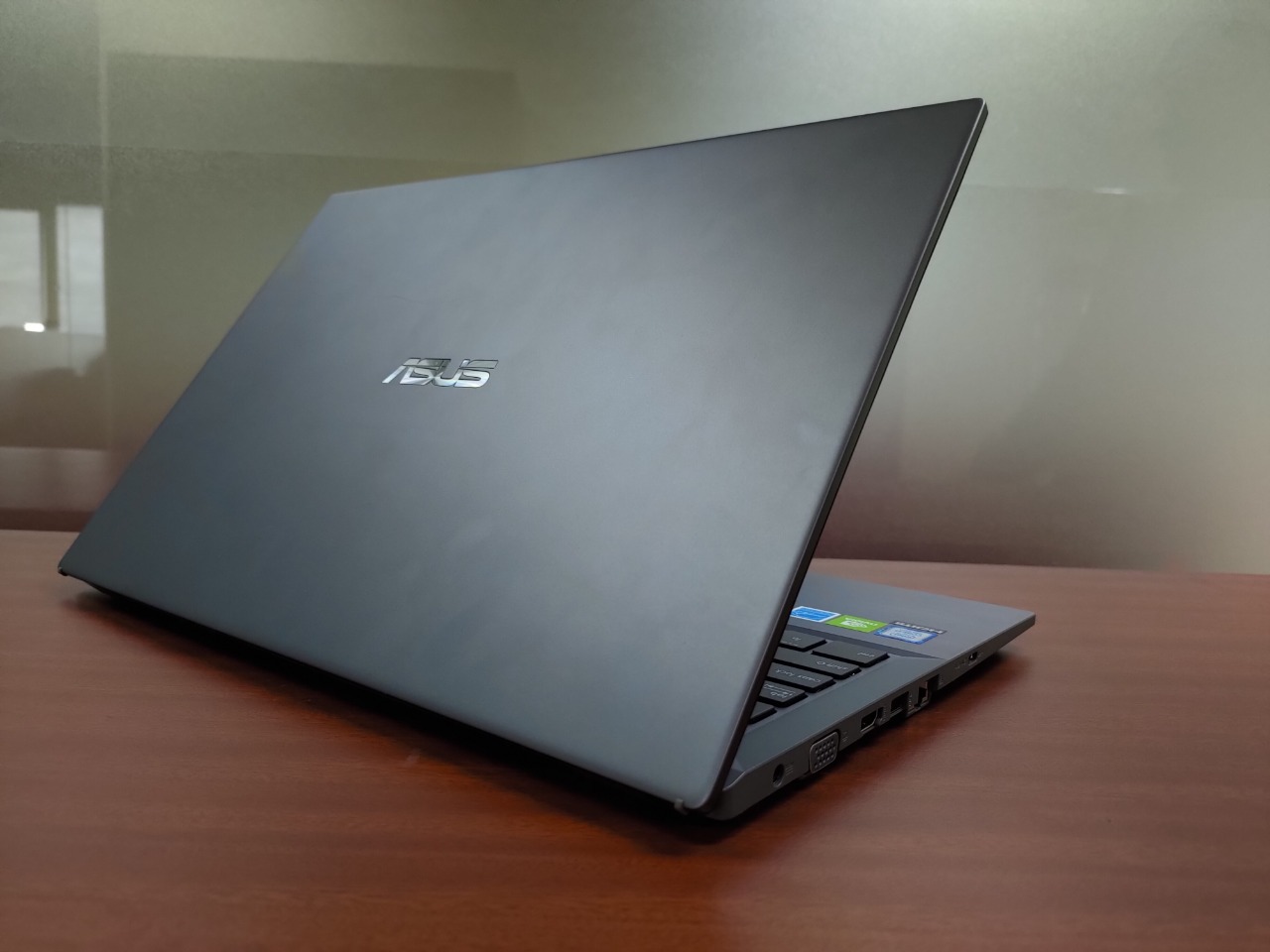 Asus ExpertBook P3540FB Bodi Tipis Layar 15 Inci Baterai Awet