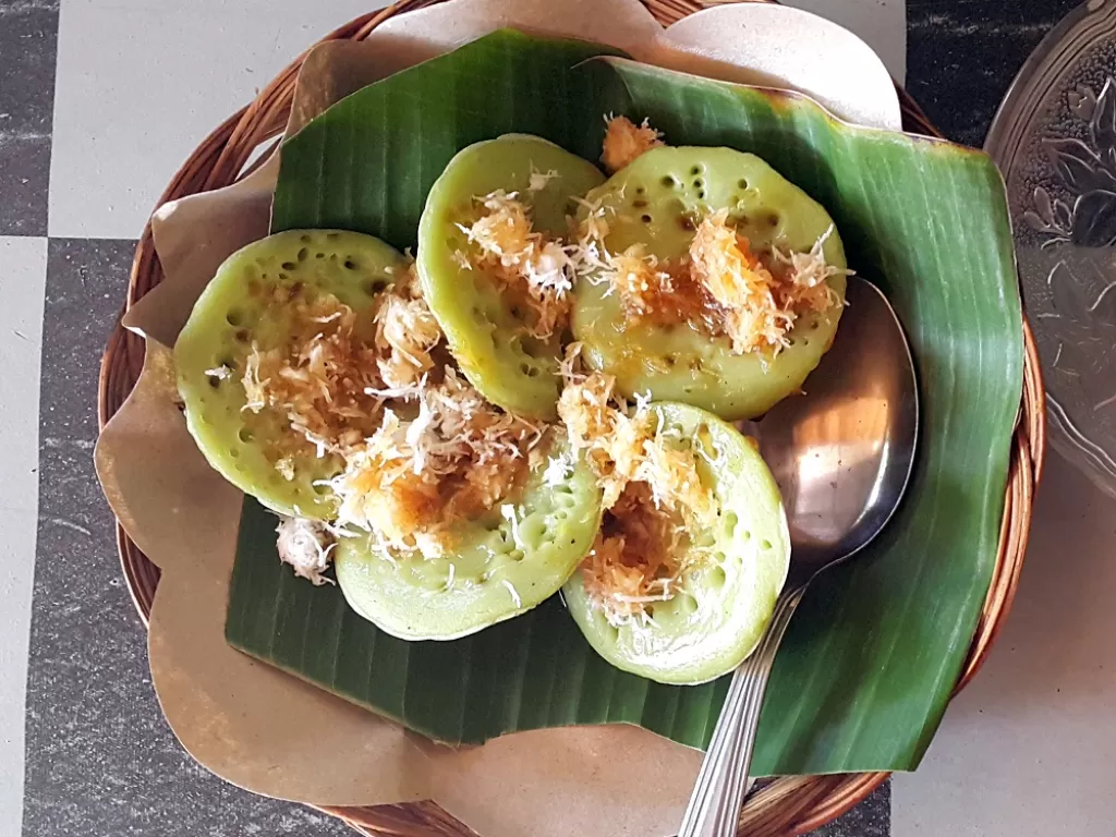 Resep Jaje Laklak Khas Bali Mirip Serabi Tiktak Id